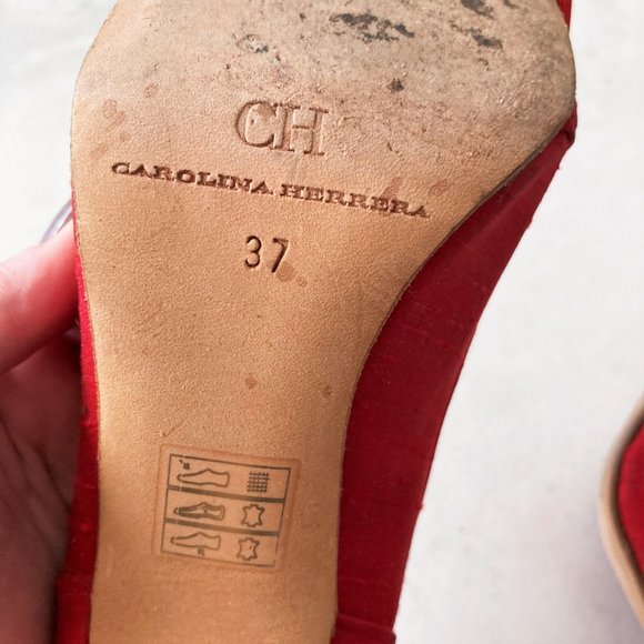 Carolina Herrera red pumps / high heel shoes, peep toe, jewelled buckles ribbon - Picture 9 of 11